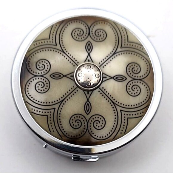 Brighton Ivory Coast 4 Piece Accessory Set Keychain Compact Card Holder Pill Box - Picture 6 of 7